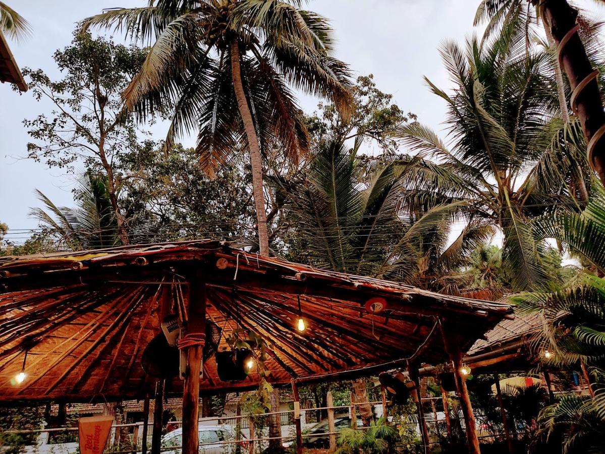 Red Monkeys Hostel Arambol Luaran gambar