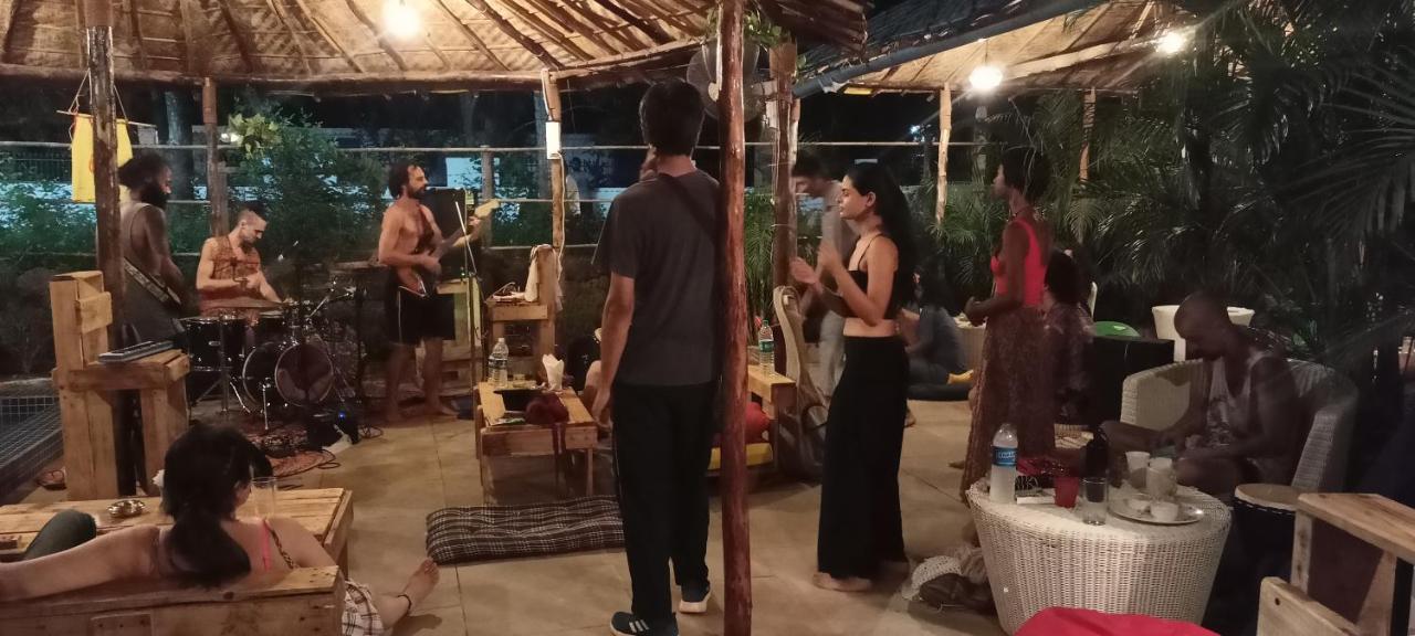 Red Monkeys Hostel Arambol Luaran gambar