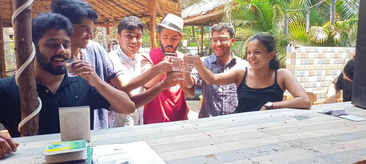 Red Monkeys Hostel Arambol Luaran gambar